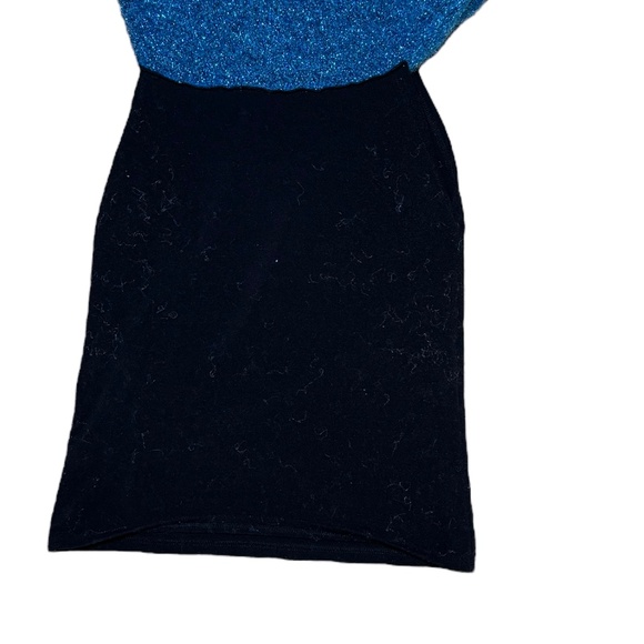 XS ALICE + OLIVIA LINED SWEATER - Picture 2 of 6